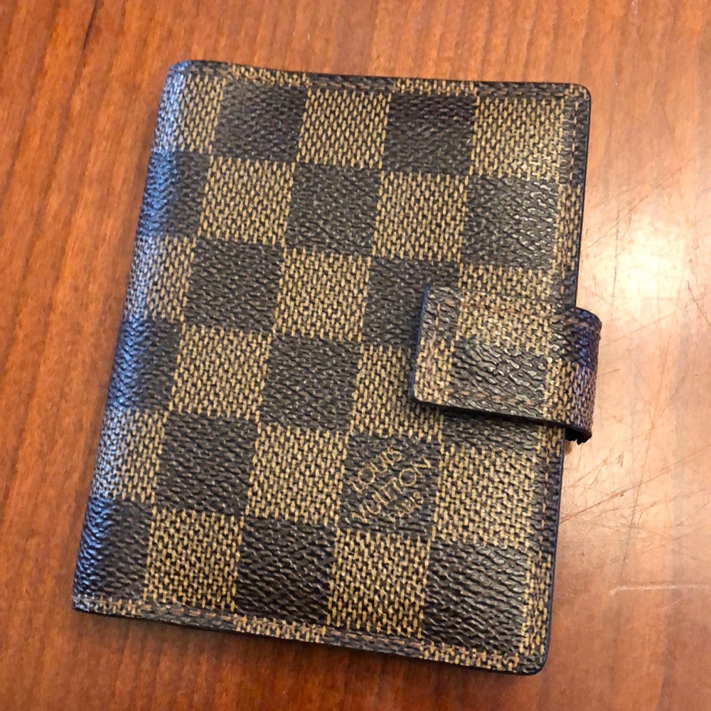 Authentic Louis Vuitton Card Hold